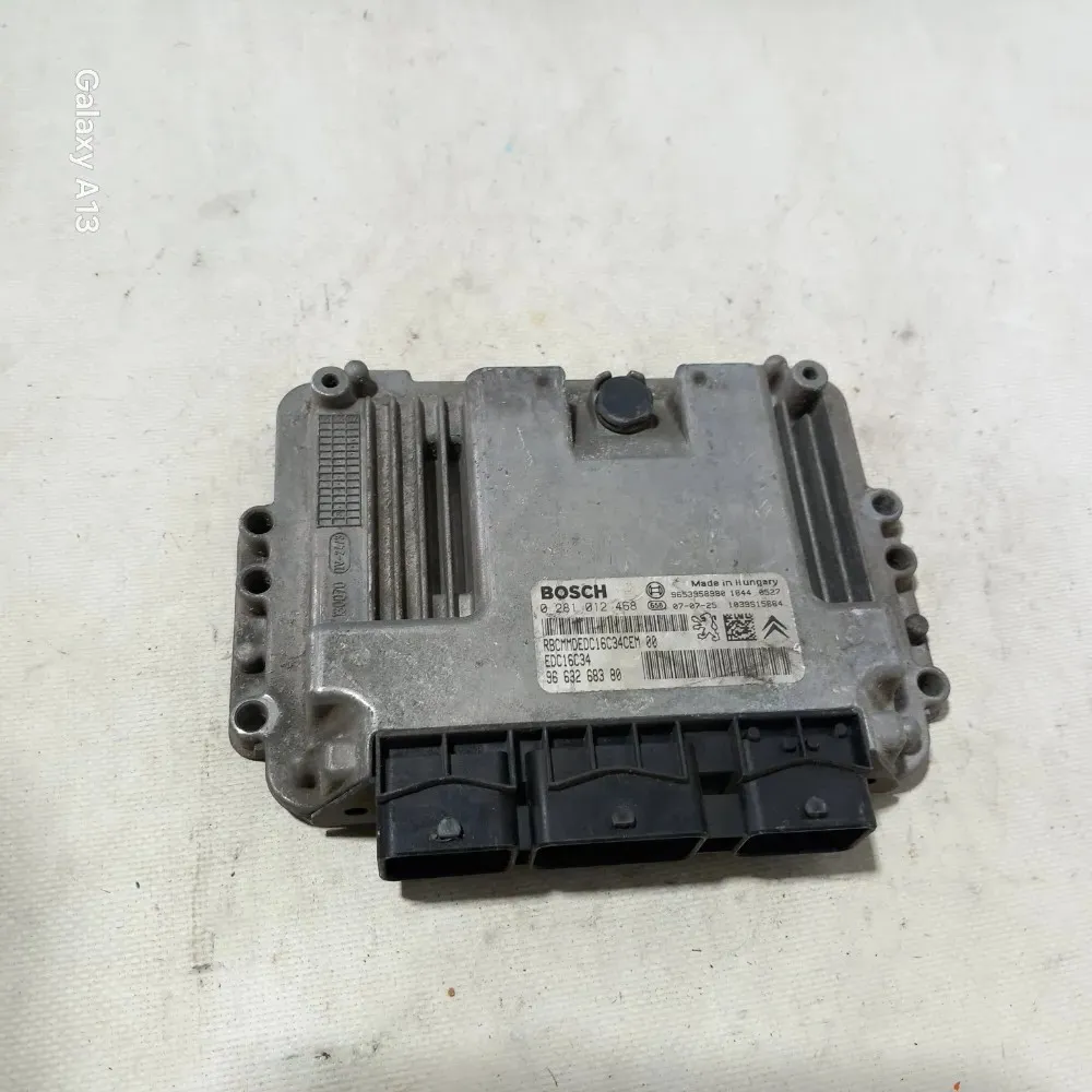 Citroën C4 (Mk1) 1,6 HDI Dízel Motorvezérlő egység (ECU)