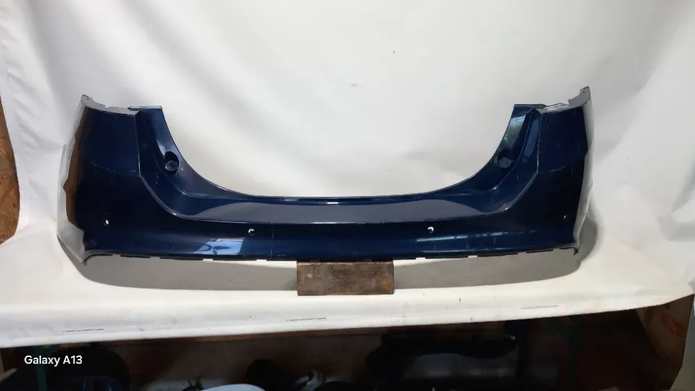 Ford Mondeo V (Mk5) 4 ajtós Sedan radaros Hátsó Lökhárító (Üresen)