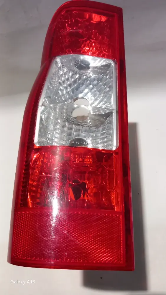 Ford Transit Bal hátsó lámpa (külső/sárvédőbe)