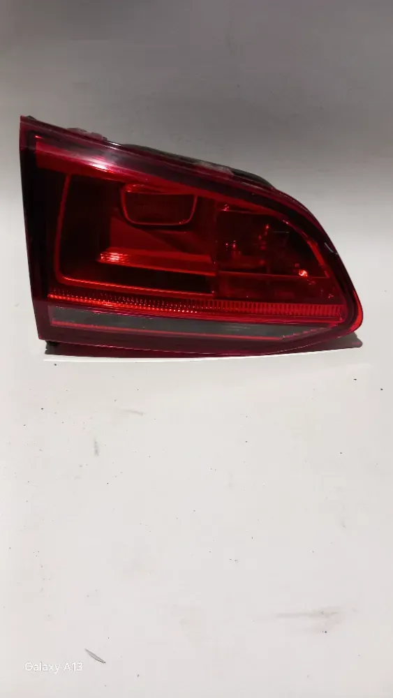 Volkswagen Golf VII (Mk7 / 5G) Bal hátsó lámpa (belső/csomagtér)